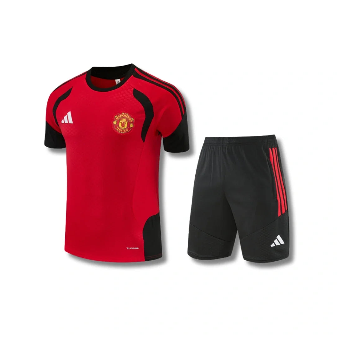 Manchester United 26/27 Red Training Set - front view