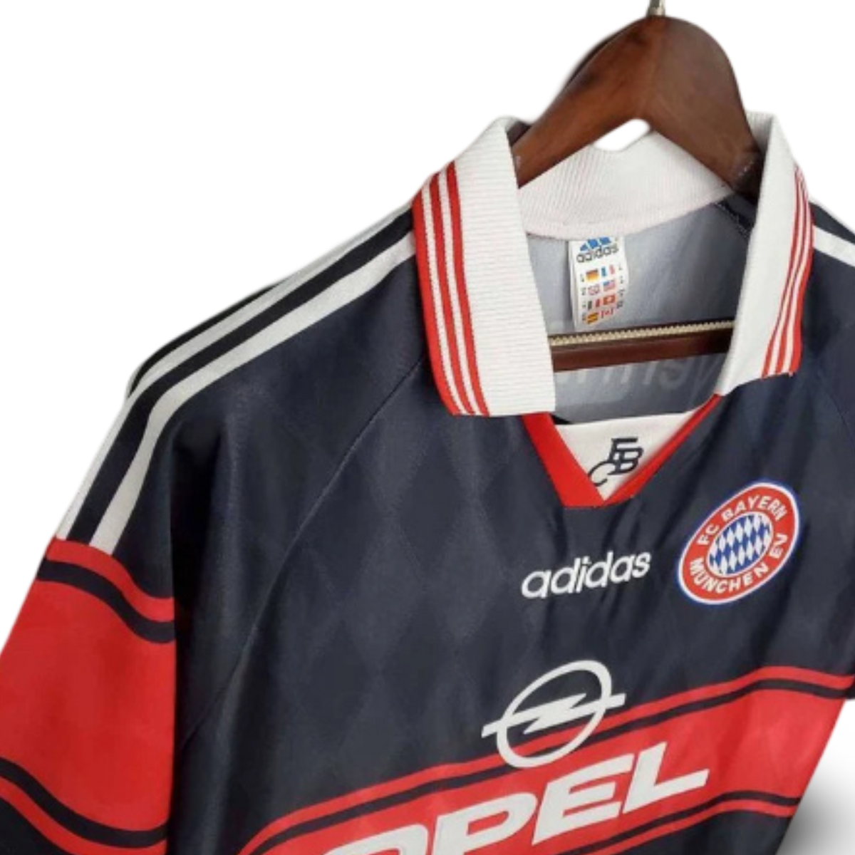 Bayern Munich 1997/98 - Home - back view