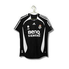 Real Madrid 2006 - Away - front view